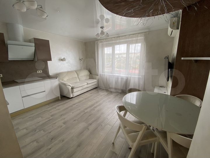 2-к. квартира, 82,5 м², 10/12 эт.