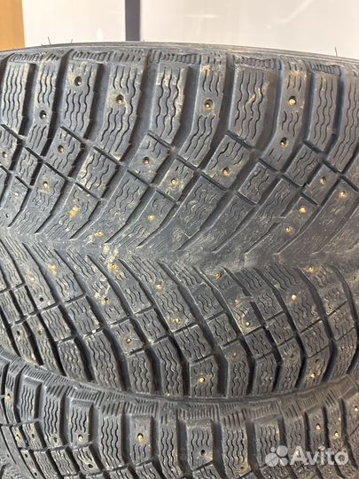 Michelin X-Ice North 4 SUV 275/45 R20 и 305/40 R20