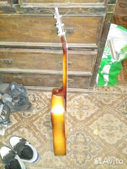 Гитара 6 струнная