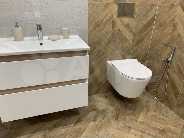 2-к. квартира, 74 м², 7/8 эт.