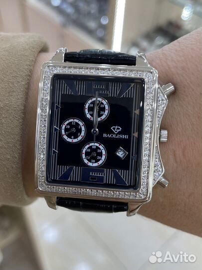 Серебряные часы