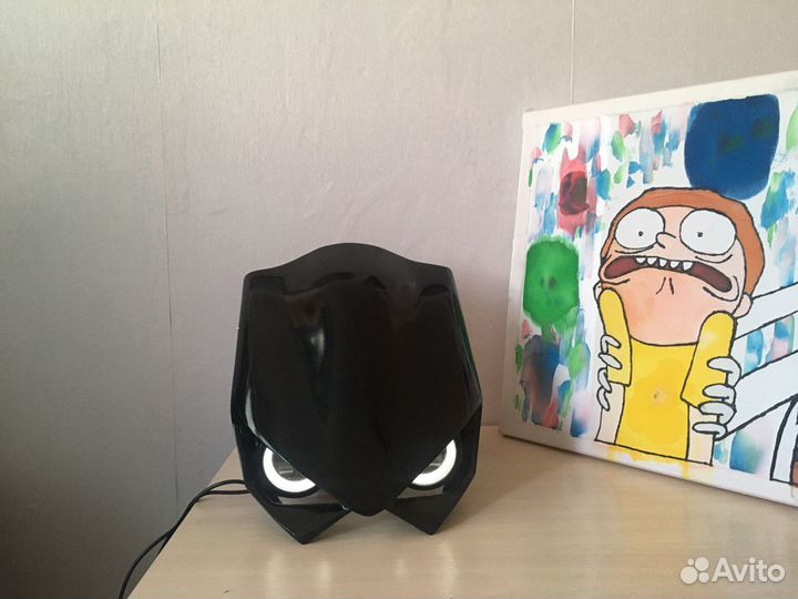 Фара для мотоцикла в стиле стритфайтер