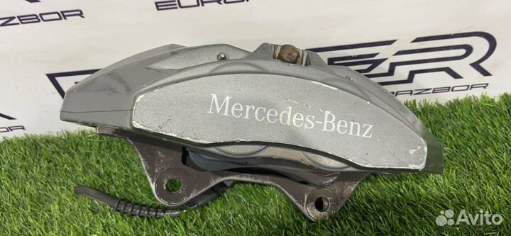 Суппорт передний правый Mercedes W222 рест