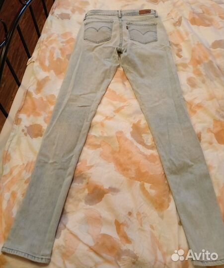 Джинсы женские levis 26