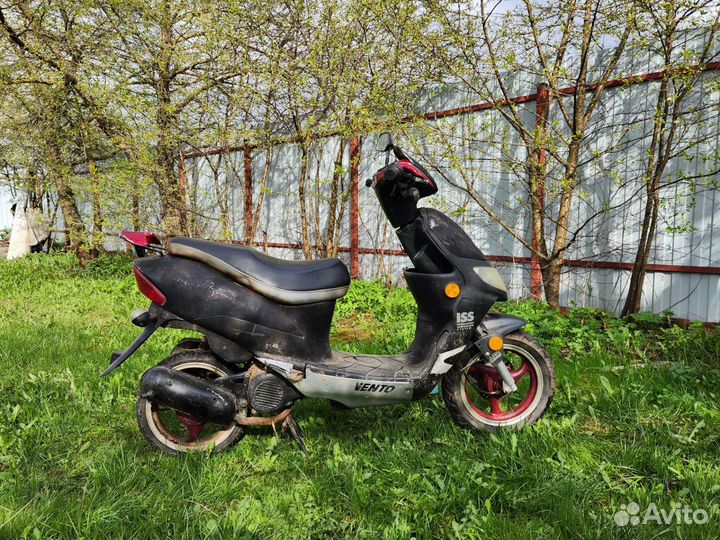 Скутер Vento Zip