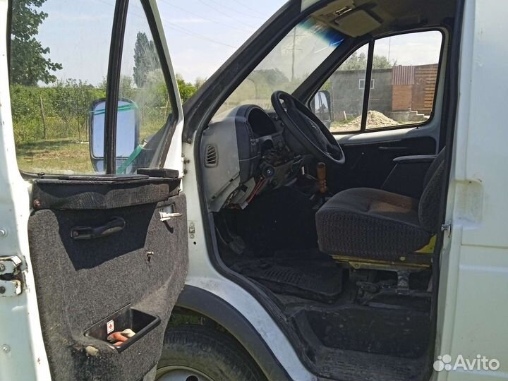 ГАЗ ГАЗель 2705 2.3 МТ, 2003, битый, 200 000 км