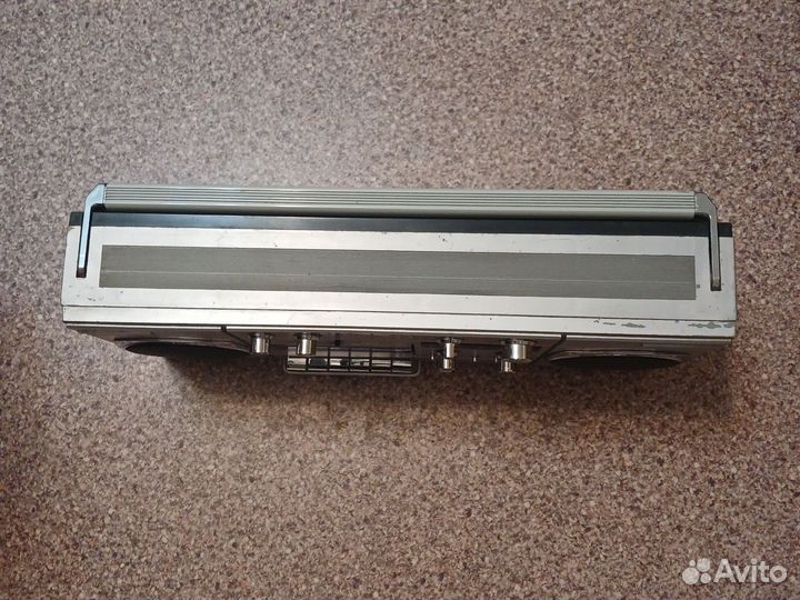 Кассетный магнитофон иж303