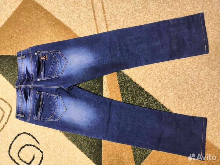 Джинсы