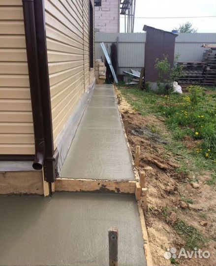 Бригада строителей