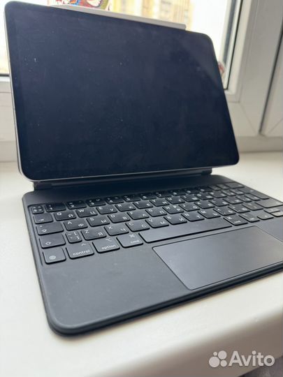iPad pro 11 4 поколение + ориг стилус и клавиатура