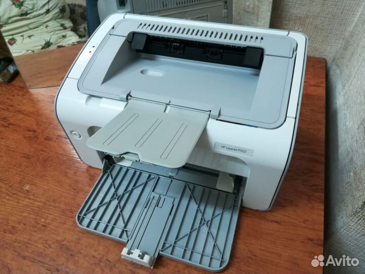 Принтер HP LaserJet p1102 отл сост