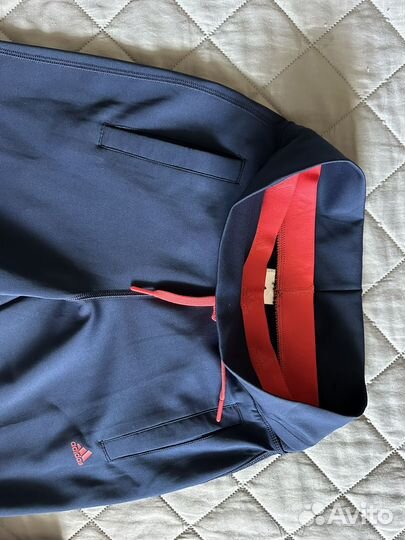 Спортивный костюм adidas