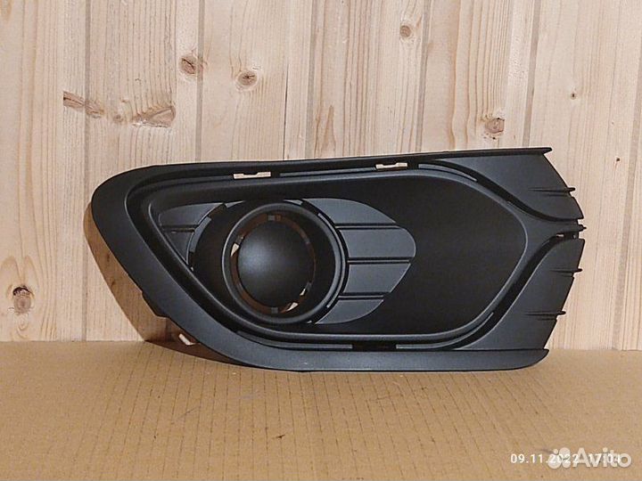 Оправа птф передняя правая Renault Logan II