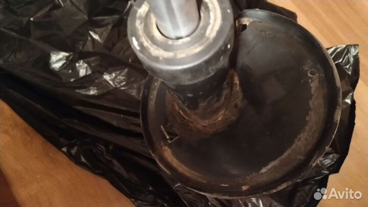 Амортизатор задний renault duster 4x4