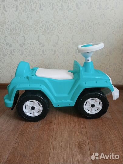 Детская машинка с ручкой