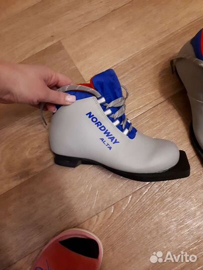 Лыжные ботинки классические