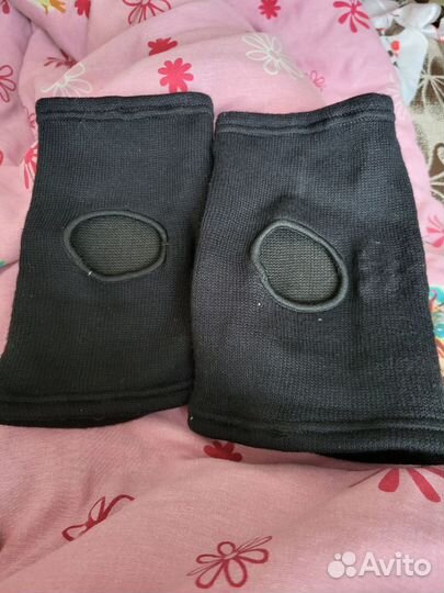 Наколенники