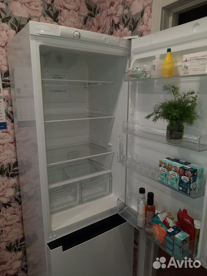 Холодильник бу indesit