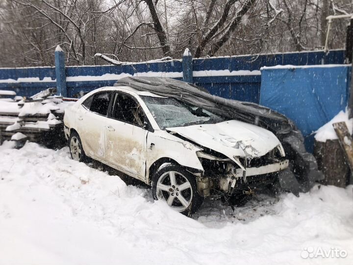 Toyota Allion 1.8 AT, 2002, битый, 235 000 км