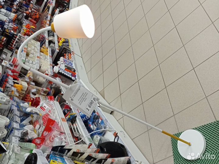 Светильник напольный