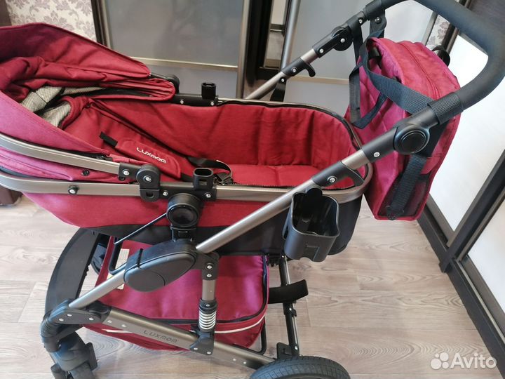 Прогулочная коляска 2 в 1