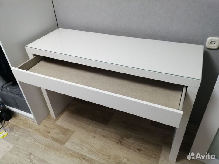 Туалетный столик IKEA