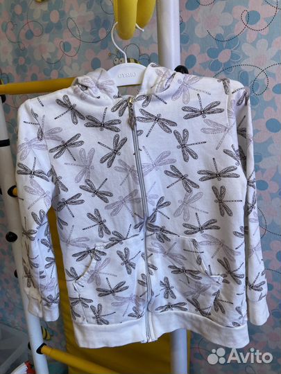 Кофта с капюшоном для девочки