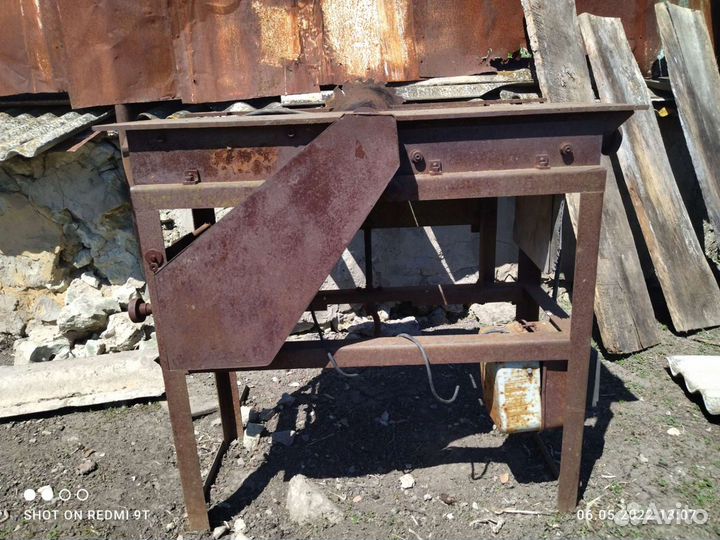 Дерево обрабатывающий станок