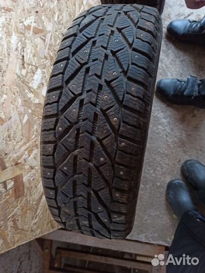 Dunlop SP Sport Maxx RT 2 SUV 225/60 R18