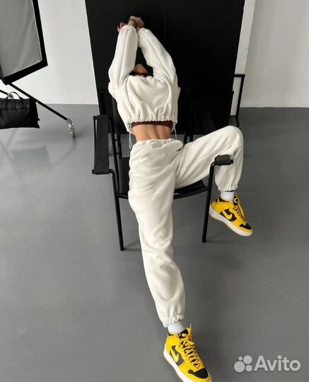 Спортивный костюм женский теплый новый