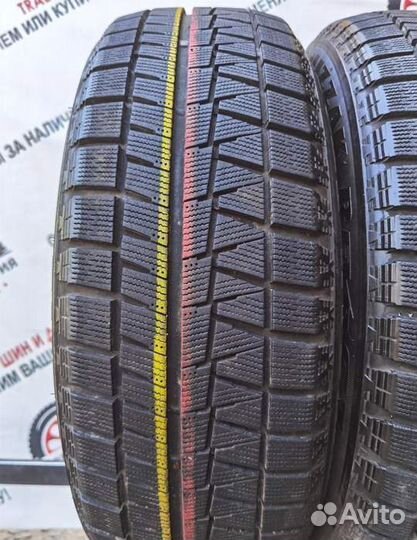 Bridgestone Blizzak Revo GZ 215/60 R17 96Q