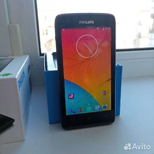 Смартфон Philips Xenium W6500 4.3