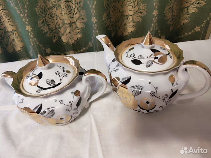 Предметы сервиза Золотая роза Вербилки