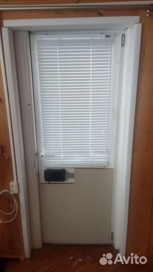 Дверь пластиковая бу