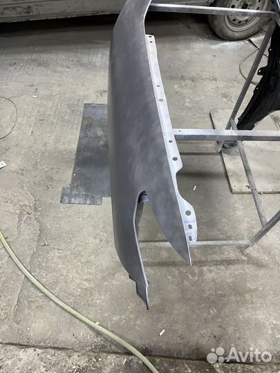 Крыло переднее левое Toyota Land Cruiser 200