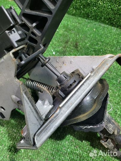 Педаль сцепления Ford Focus 3 2013