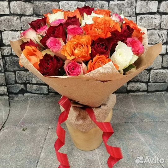 Букет из 25 роз. Подарок девушке