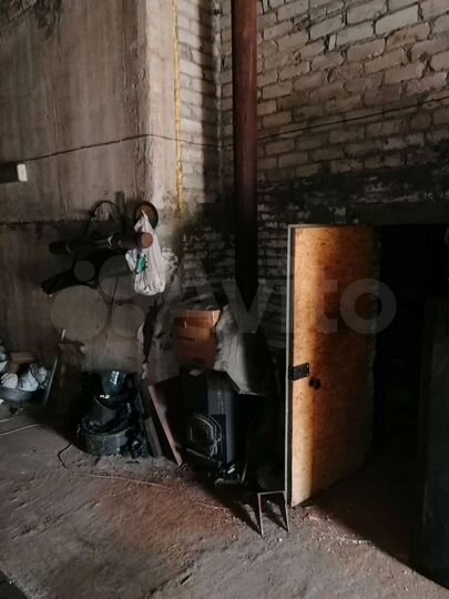 Гараж, > 30 м²