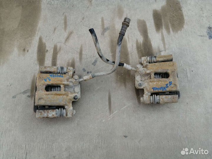 Суппорт задний Toyota Corolla E120