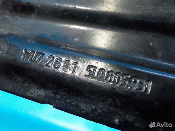 Кронштейн передней панели левый skoda Yeti 2009-20