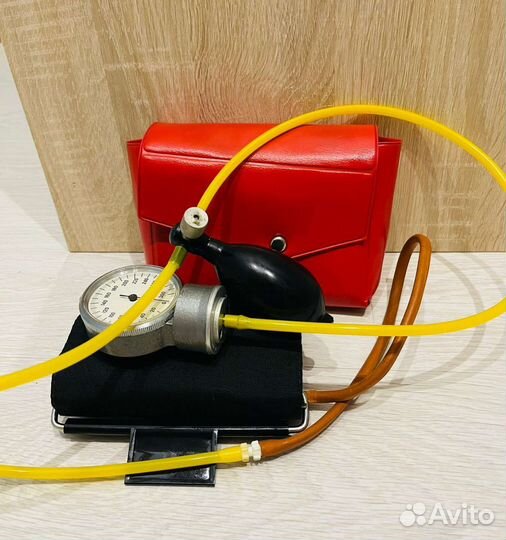 Аппарат для измерения давления СССР