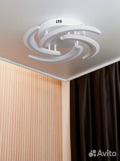 Люстра потолочная светодиодная 5 ламп