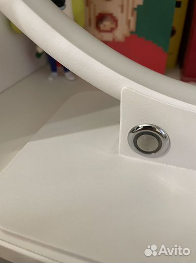 Настольная лампа Maytoni Nola