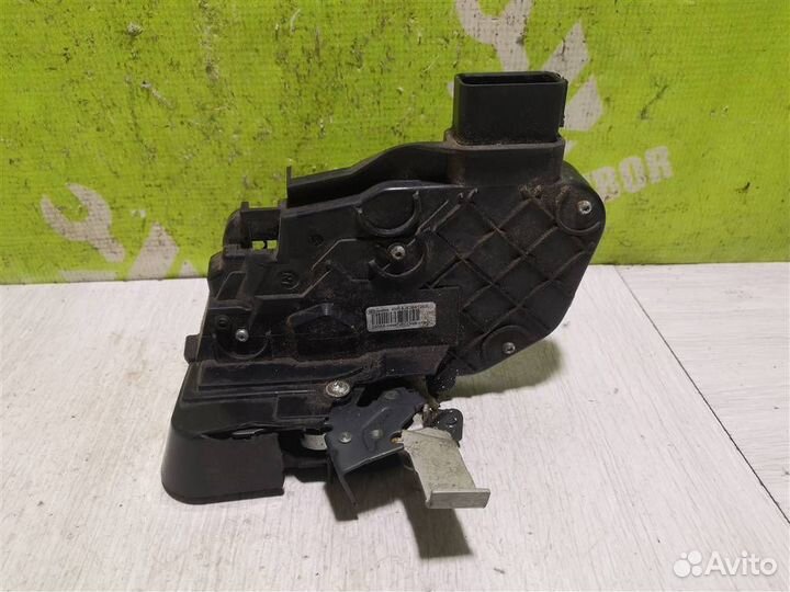 Замок двери задней правой Ford Focus 2 08-11