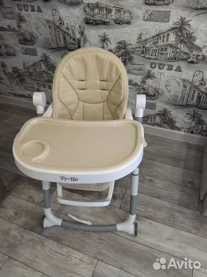 Стульчик для кормления