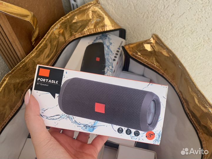 Портативная колонка