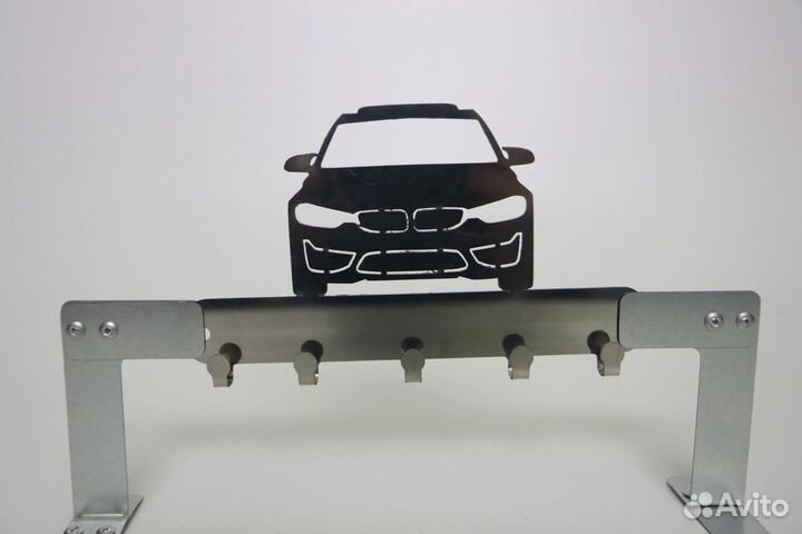 Ключница настенная металлическая