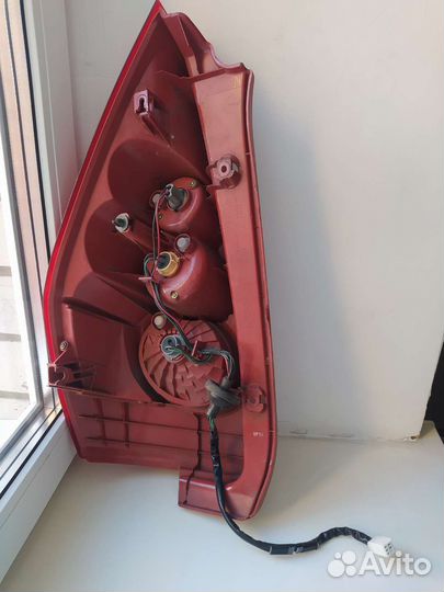 Фанарь задний правый mazda 5 (CR)