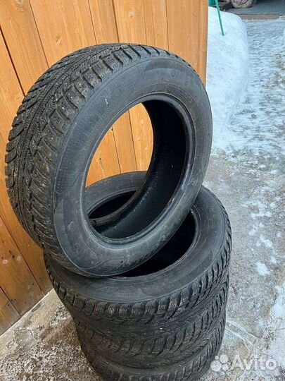 Kumho I'Zen RV Stud KC16