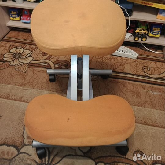 Компьютерный стул